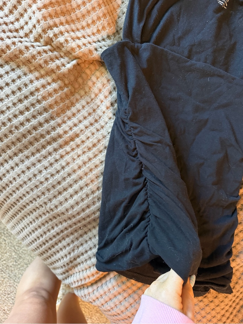 Black Ruched Tank Top - Picture 3 of 3